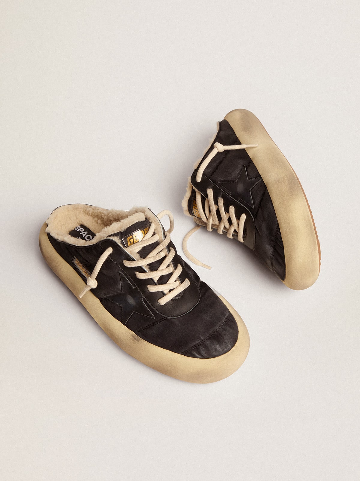 AAA | Golden Goose España Golden Goose Men's Space-Star Sabot shoes in ...